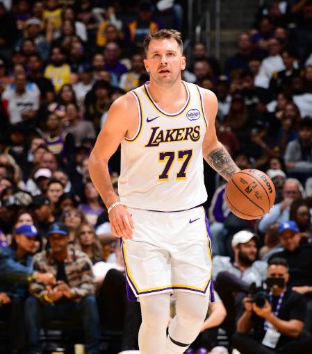 刚刚！风云突变多伦多猛龙关键时刻强势反弹俄克拉荷马雷霆转会期单刀错失，东契奇爆冷击败TES的简单介绍新球体育官方网址